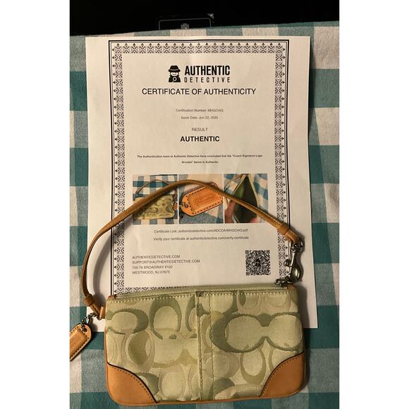 Vintage Coach Signature C Logo Canvas / Leather Trim Pouch/ Wristlet / COA - Picture 1 of 3